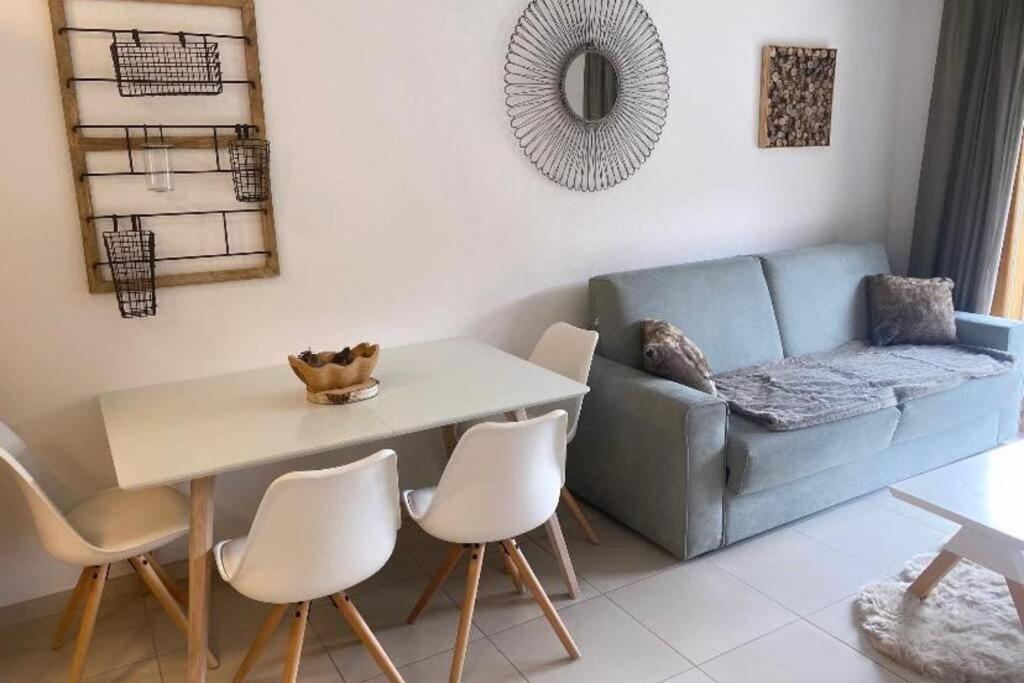 Appartement De Charme Dans Residence Avec Piscine La Joue Du Loup Le Devoluy Luaran gambar